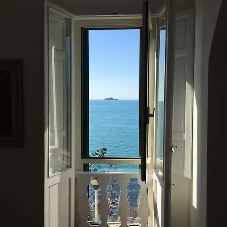 아파트 Sea View Apartment, 3 Bedrooms, Large Living *